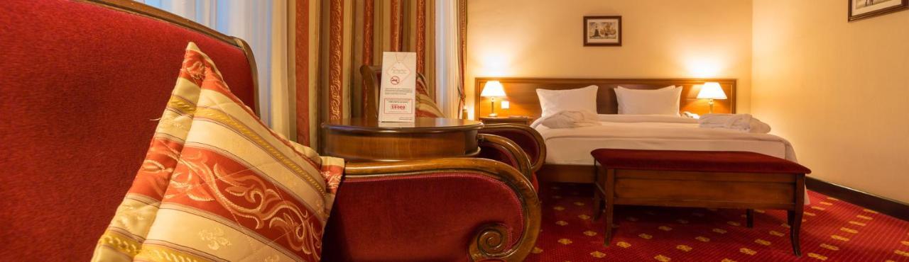 Grand Tien Shan Hotel Almati Kültér fotó