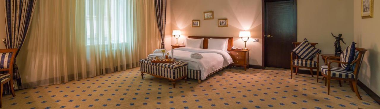 Grand Tien Shan Hotel Almati Kültér fotó