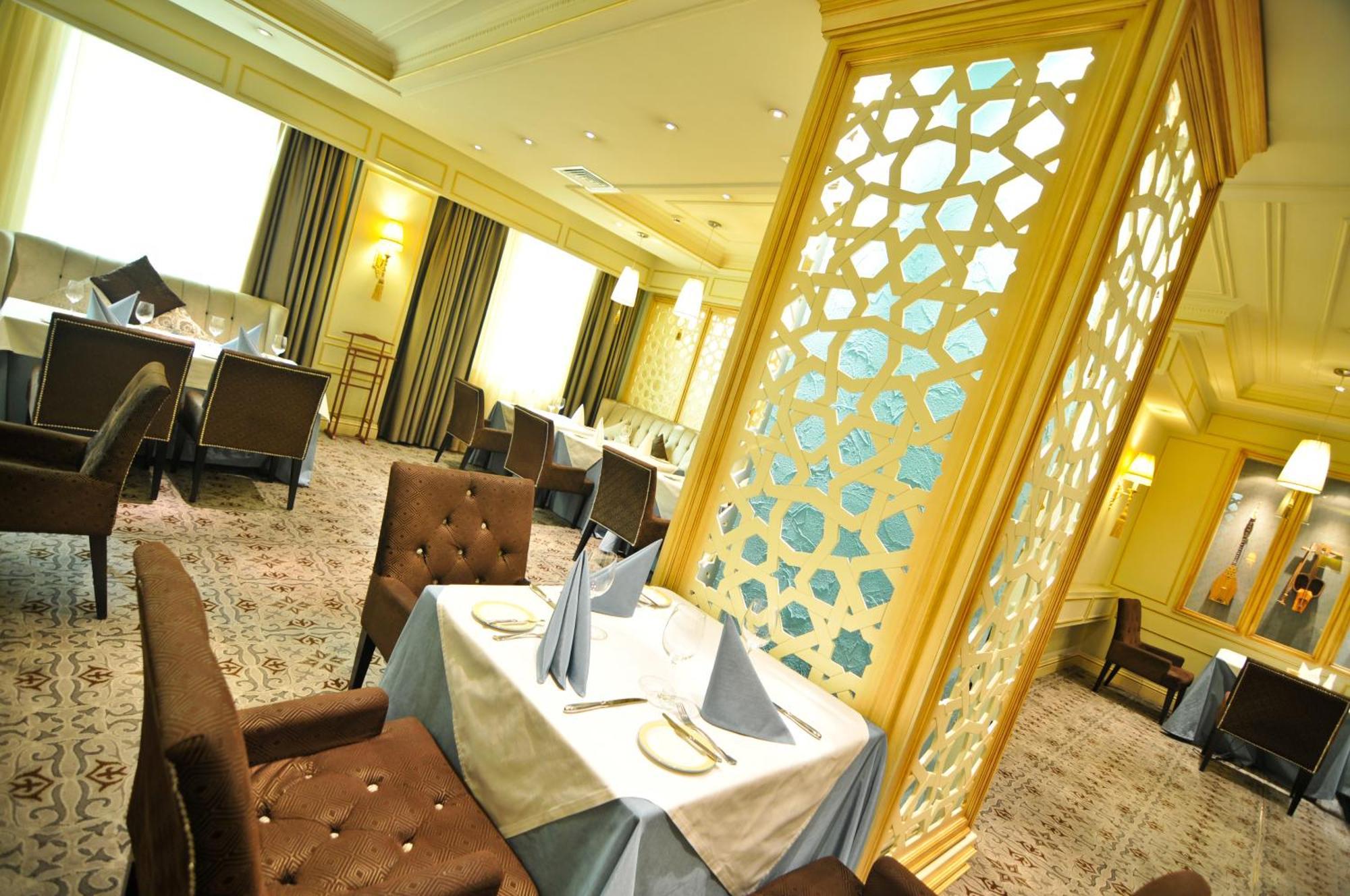 Grand Tien Shan Hotel Almati Kültér fotó