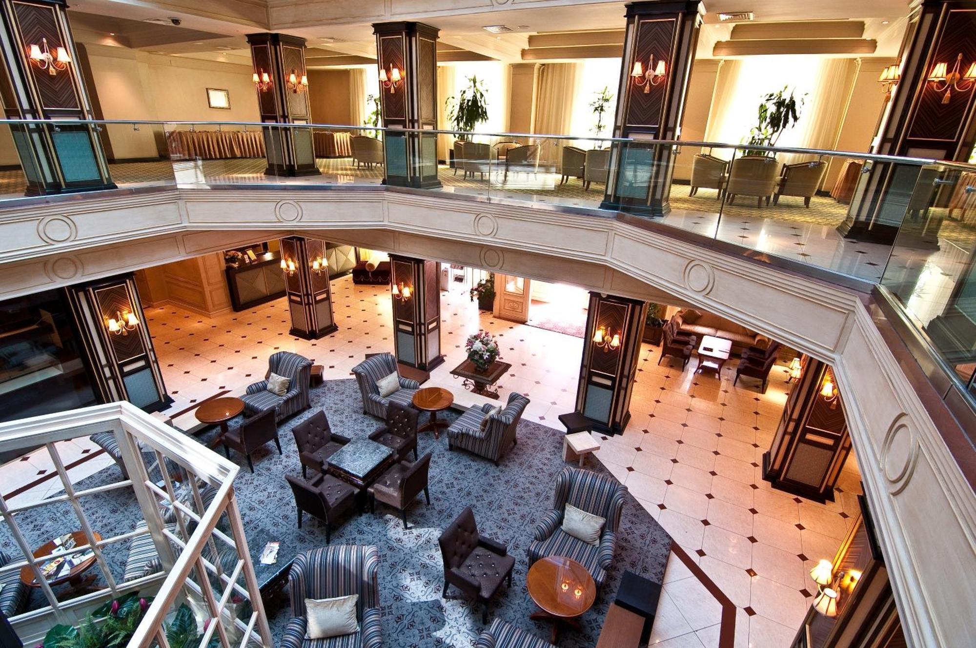 Grand Tien Shan Hotel Almati Étterem fotó