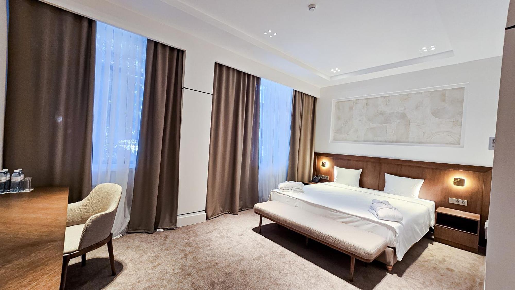 Grand Tien Shan Hotel Almati Kültér fotó
