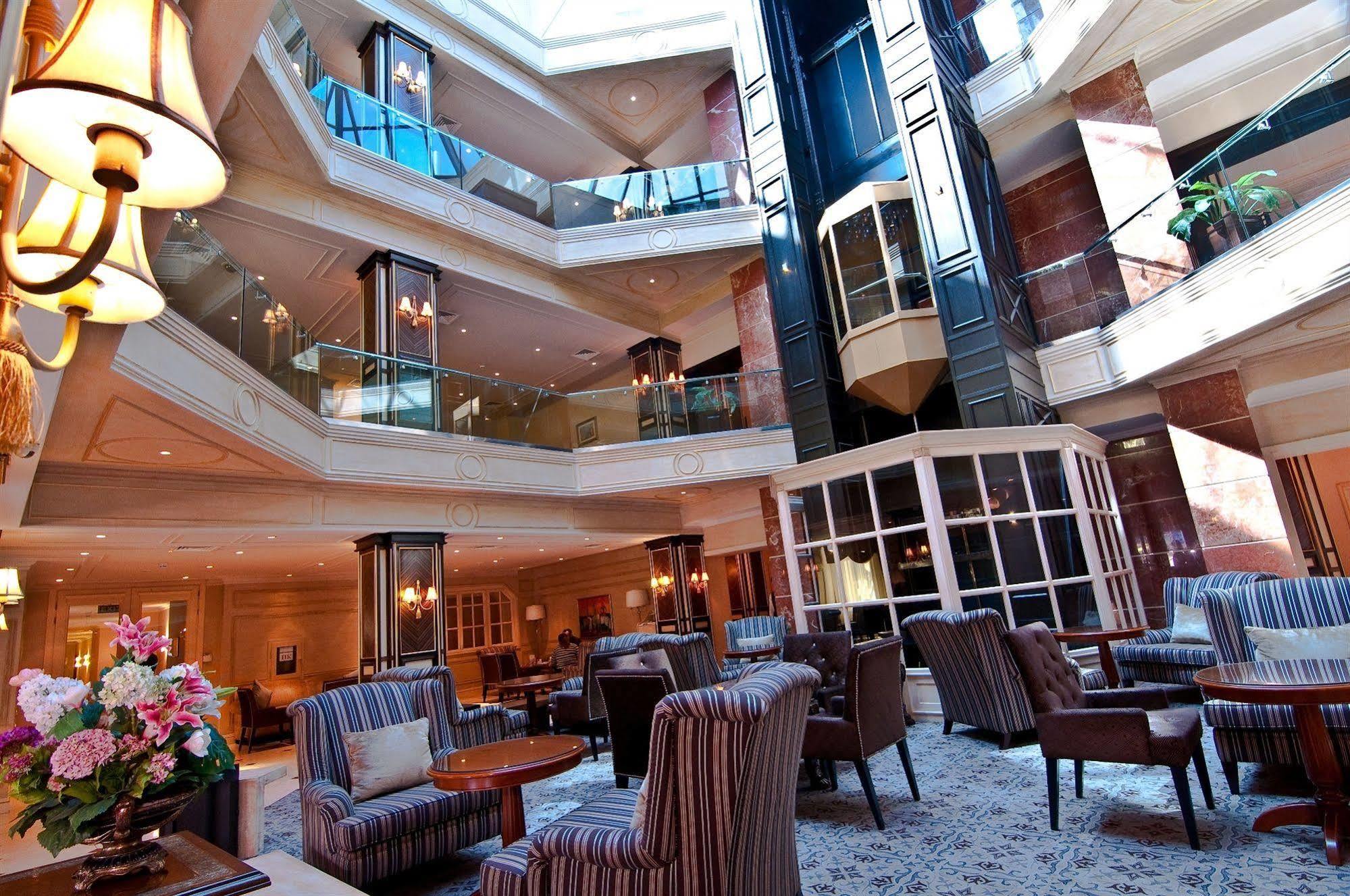 Grand Tien Shan Hotel Almati Étterem fotó